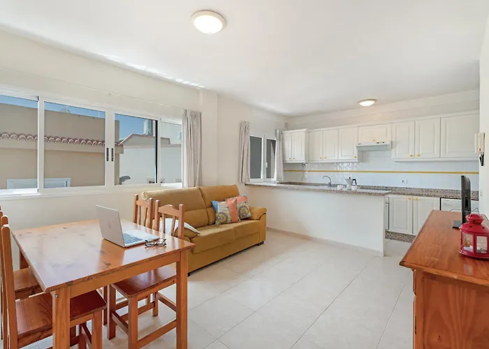 Isla 2 San Isidro (Tenerife)