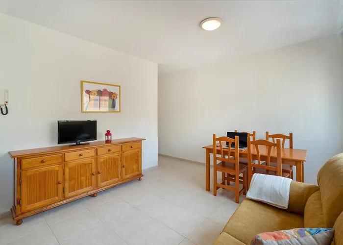 Isla 2 * San Isidro (Tenerife)